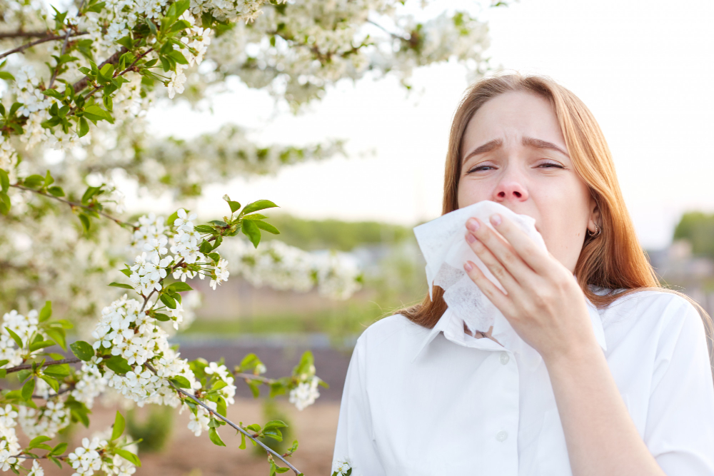 ¿Cómo saber si es alergia o resfriado en primavera?