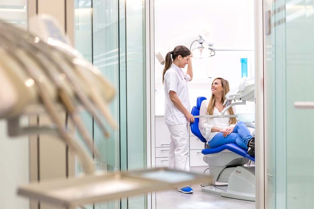 Apertura de la undécima clínica dental de IMQ, ahora en Santurtzi
